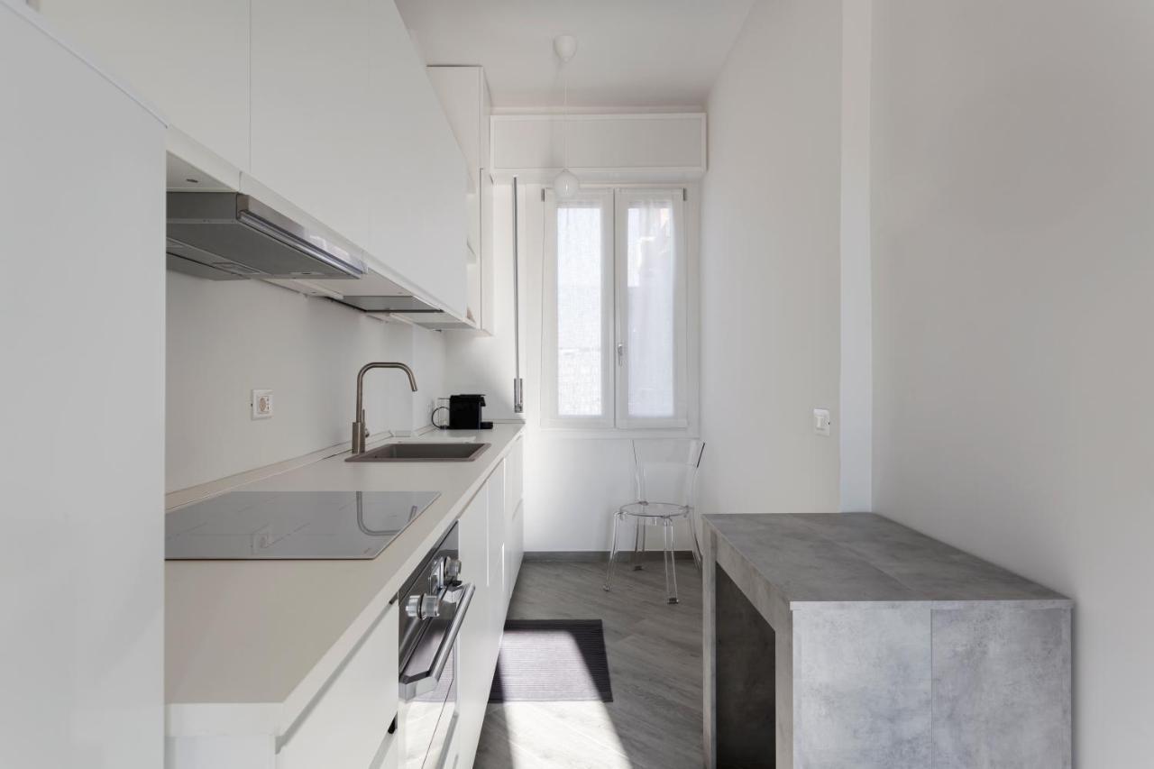 Amazing Terrace In Milan-Via Strambio Citta Studi Apartment Bagian luar foto